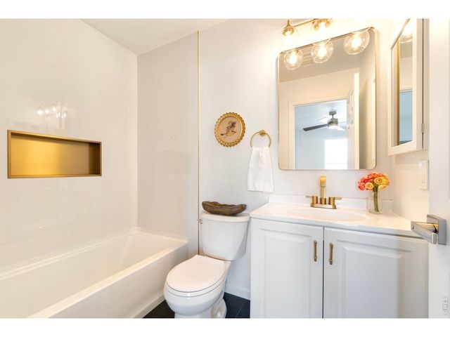 5761 Ceylon St, Denver, CO 80249