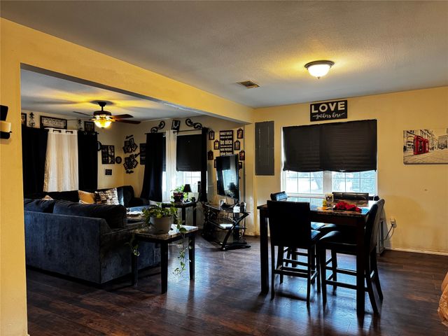 108 N Ellis Ave Avenue, Mt Pleasant, TX 75455