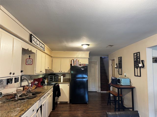 108 N Ellis Ave Avenue, Mt Pleasant, TX 75455