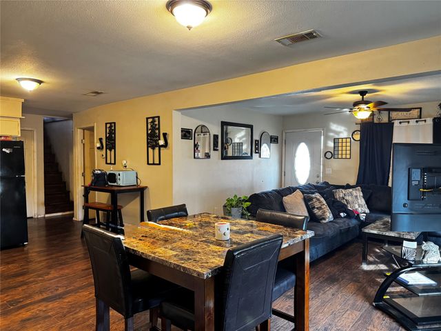 108 N Ellis Ave Avenue, Mt Pleasant, TX 75455