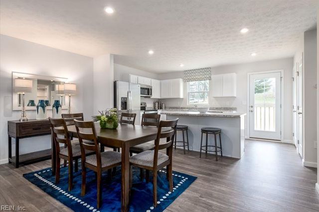 2161 Gilmer LN, Toano, VA 23168