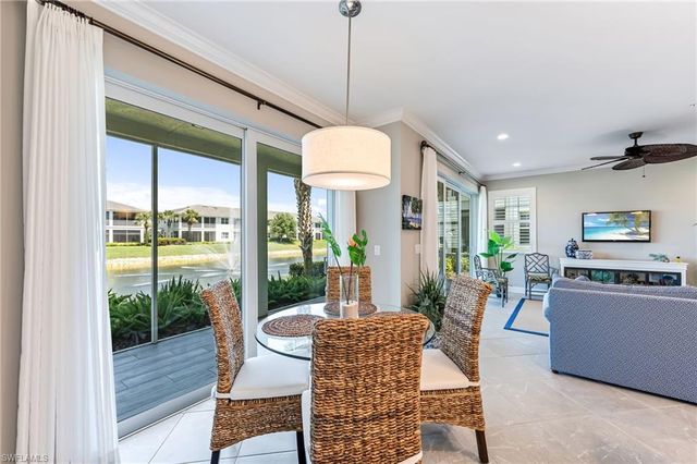 6948 Avalon CIR # 604, Naples, FL 34112