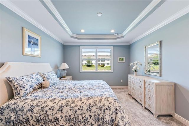 6948 Avalon CIR # 604, Naples, FL 34112