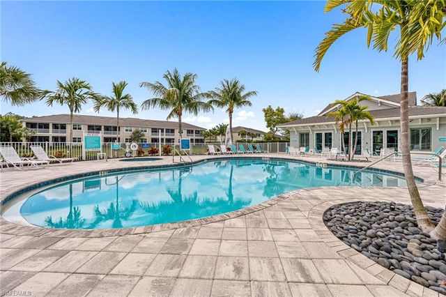 6948 Avalon CIR # 604, Naples, FL 34112