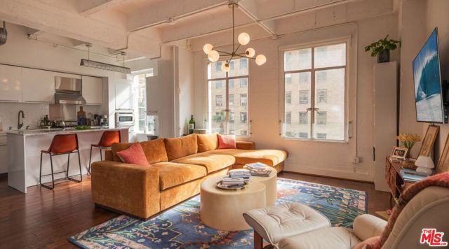 6253 Hollywood Boulevard 402, Los Angeles, CA 90028