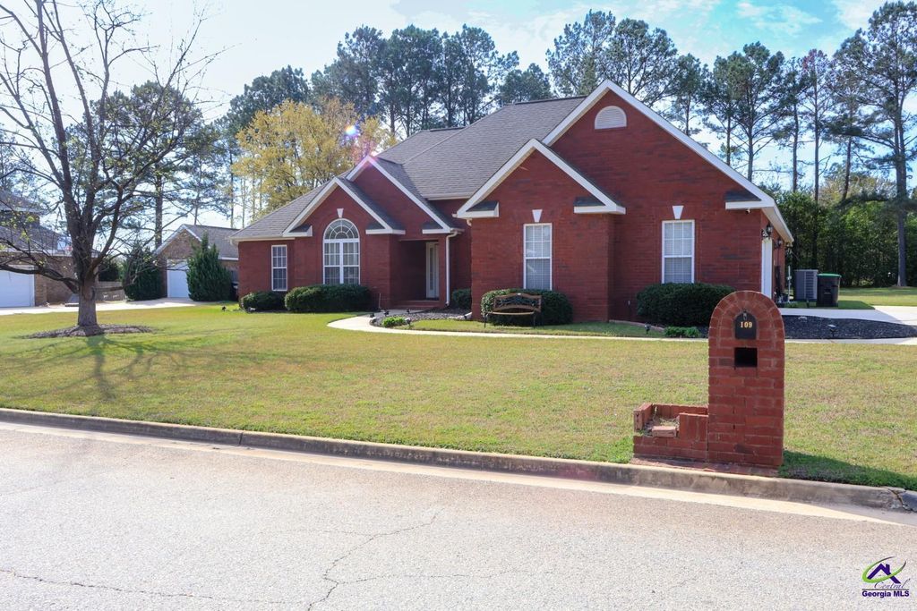 109 Ellice Court, Warner Robins, GA 31088
