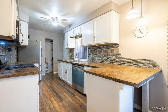 3421 Gary Street, Alton, IL 62002