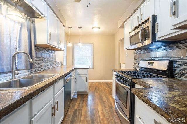 3421 Gary Street, Alton, IL 62002