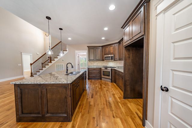 3053 Wedgewood Dr, Greenbrier, TN 37073