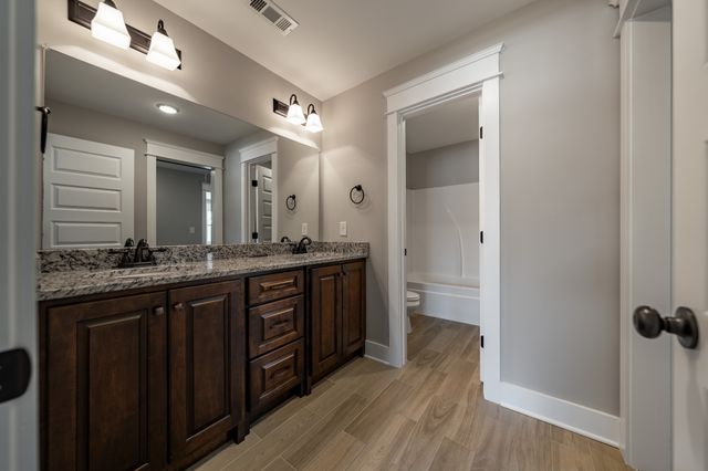 3053 Wedgewood Dr, Greenbrier, TN 37073
