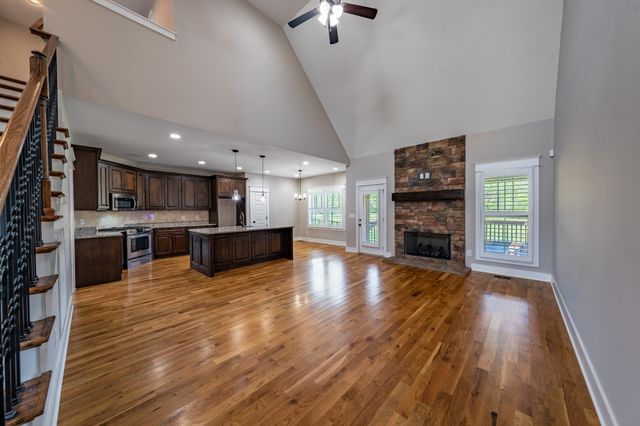 3053 Wedgewood Dr, Greenbrier, TN 37073
