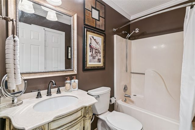 608 Palmetto Street, St Simons Island, GA 31522