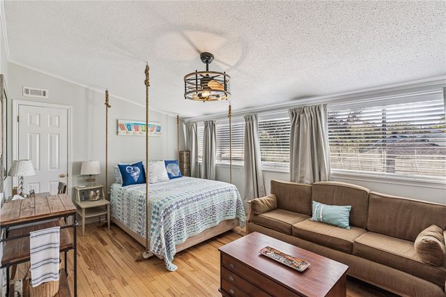 608 Palmetto Street, St Simons Island, GA 31522