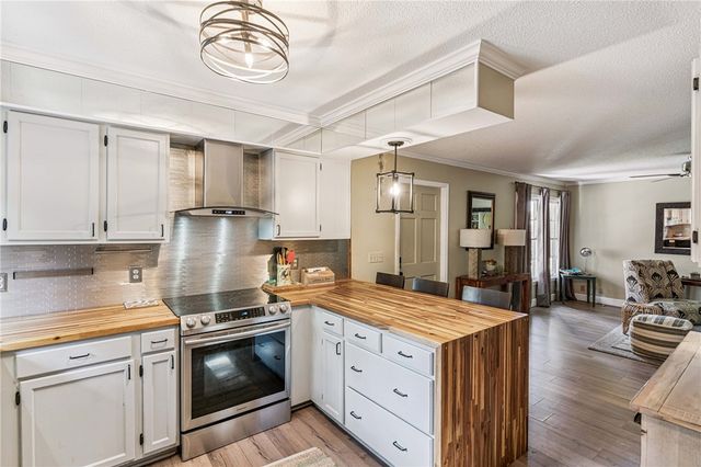 608 Palmetto Street, St Simons Island, GA 31522