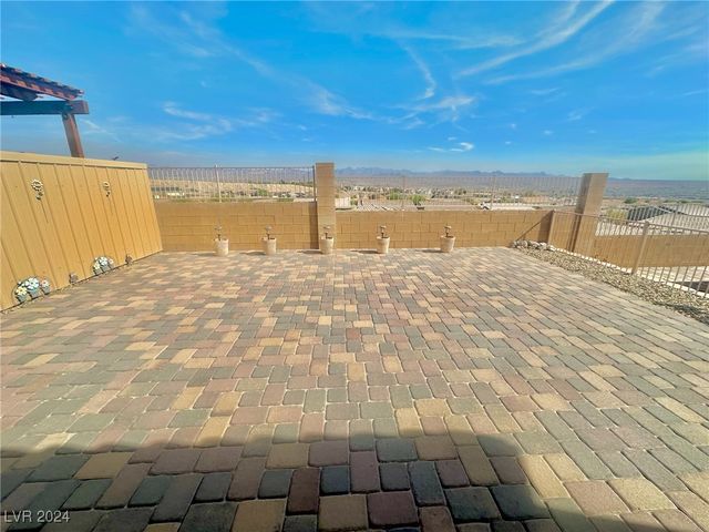 2664 Chinaberry Hill Street, Laughlin, NV 89029