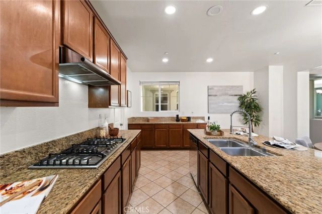 16339 Basswood Lane, Fontana, CA 92336