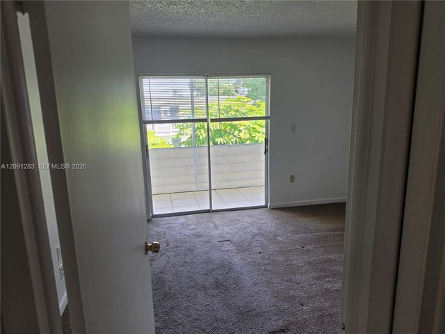 20210 NE 2nd Avenue V30, Miami Gardens, FL 33179