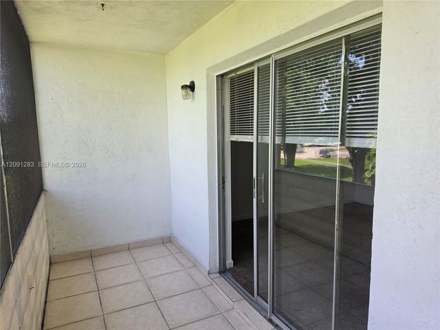 20210 NE 2nd Avenue V30, Miami Gardens, FL 33179