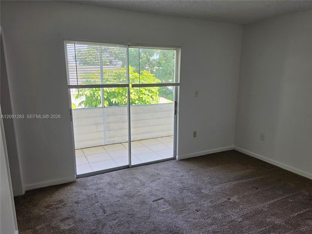 20210 NE 2nd Avenue V30, Miami Gardens, FL 33179