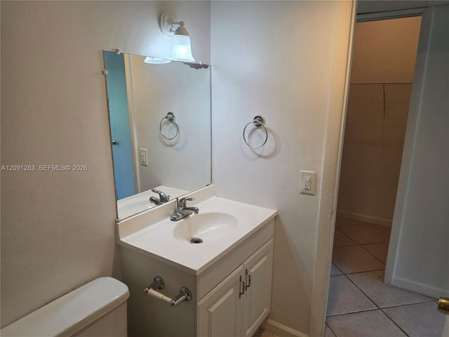 20210 NE 2nd Avenue V30, Miami Gardens, FL 33179