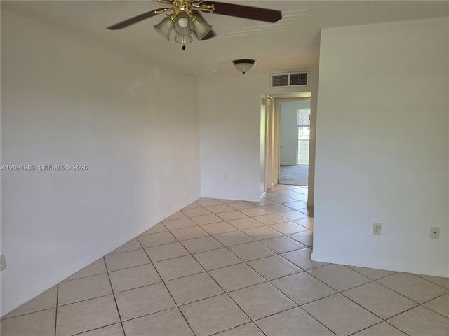 20210 NE 2nd Avenue V30, Miami Gardens, FL 33179