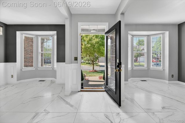 6827 Blackwell, Shelby Charter Township, MI 48317