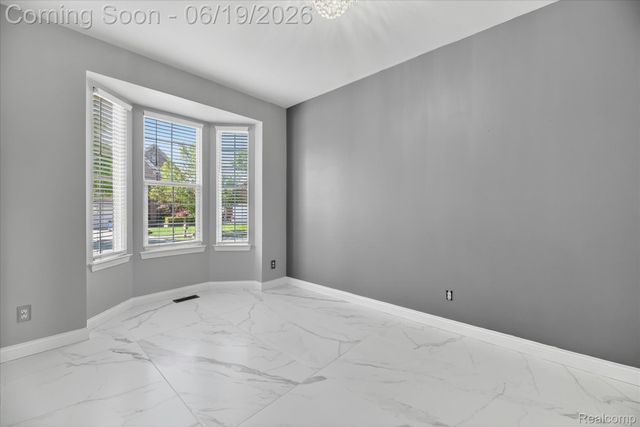 6827 Blackwell, Shelby Charter Township, MI 48317