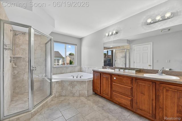 6827 Blackwell, Shelby Charter Township, MI 48317