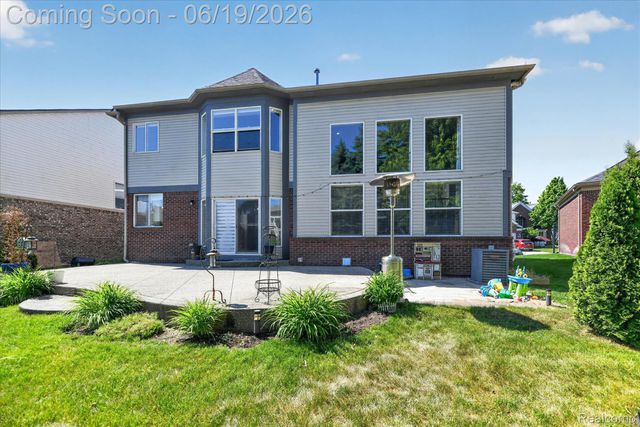6827 Blackwell, Shelby Charter Township, MI 48317
