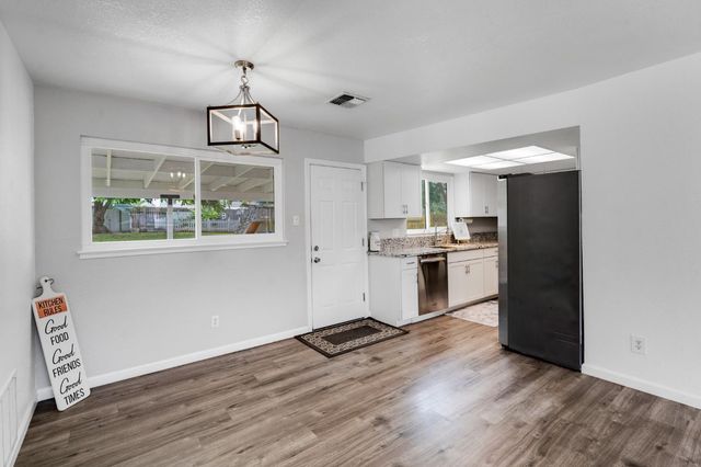 7128 Parish Way, Citrus Heights, CA 95621