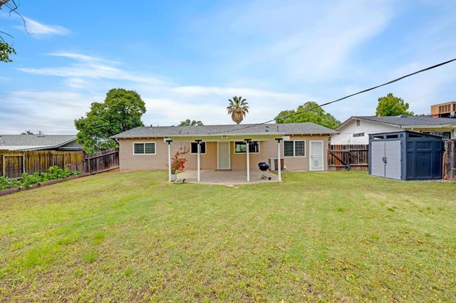 7128 Parish Way, Citrus Heights, CA 95621
