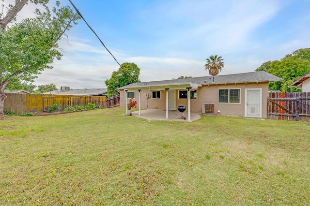 7128 Parish Way, Citrus Heights, CA 95621