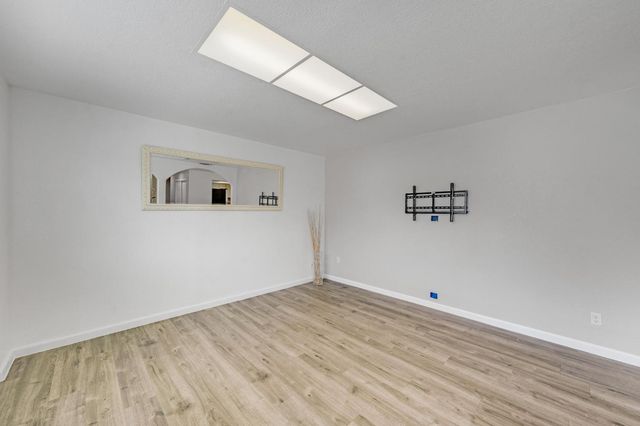 7128 Parish Way, Citrus Heights, CA 95621