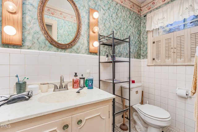 131 White Oak Drive, Henderson, NC 27536