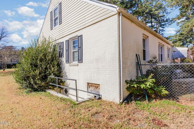 131 White Oak Drive, Henderson, NC 27536