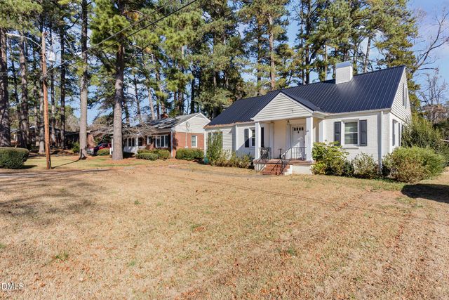 131 White Oak Drive, Henderson, NC 27536
