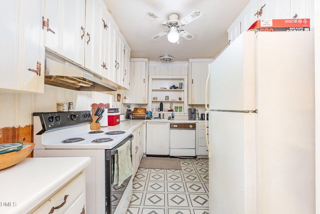 131 White Oak Drive, Henderson, NC 27536