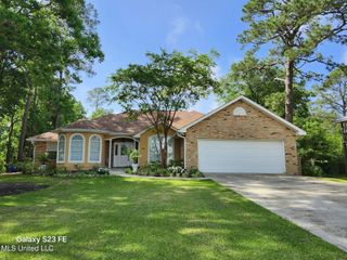 104 Fernwood Drive, Pass Christian, MS 39571