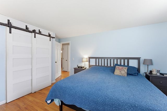 24 Deerfoot Dr, East Longmeadow, MA 01028