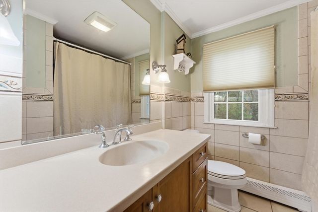 24 Deerfoot Dr, East Longmeadow, MA 01028