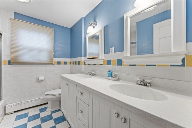 24 Deerfoot Dr, East Longmeadow, MA 01028