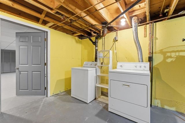 24 Deerfoot Dr, East Longmeadow, MA 01028