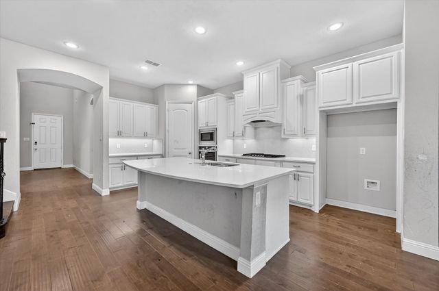 1906 Gristmill Drive, Mansfield, TX 76063