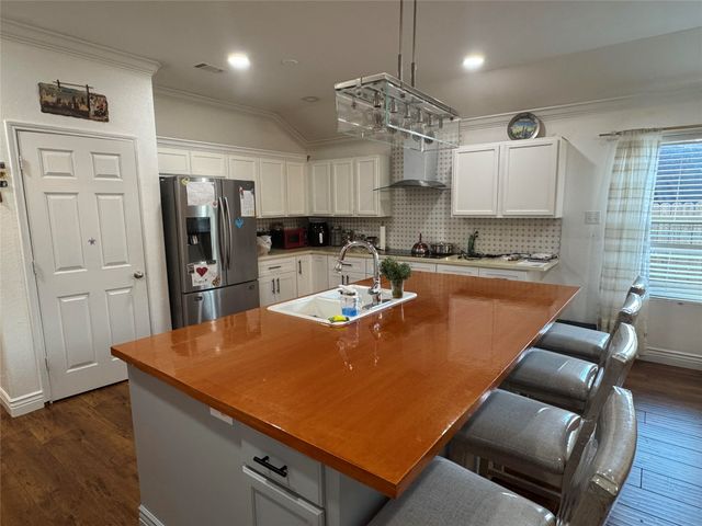 1879 Sea Gull Drive, Dallas, TX 75051