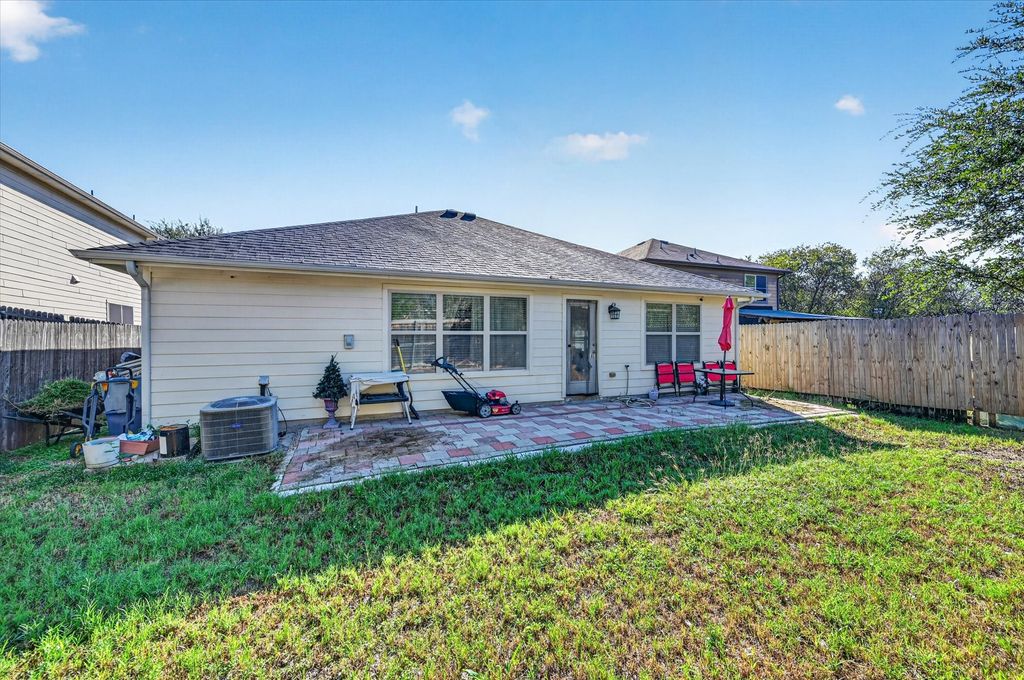 1879 Sea Gull Drive, Dallas, TX 75051 — photo 5