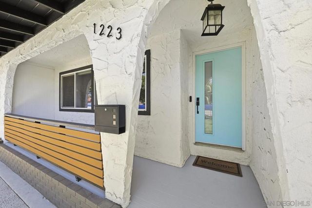 1223 Rock Springs Rd., San Marcos, CA 92069