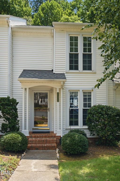 110 Planetree Lane, Cary, NC 27511