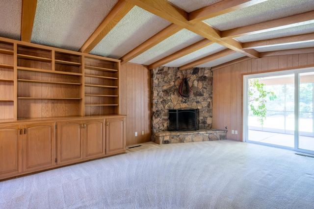 645 W Celeste Avenue, Fresno, CA 93704