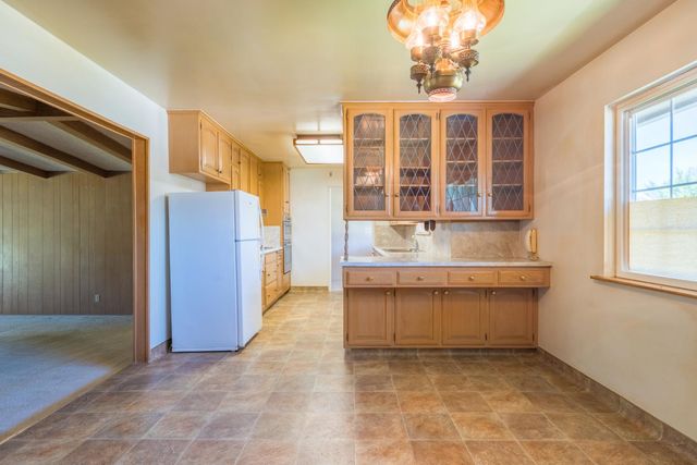 645 W Celeste Avenue, Fresno, CA 93704