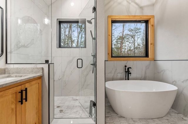 522 Lees Ride, Mccaysville, GA 30555